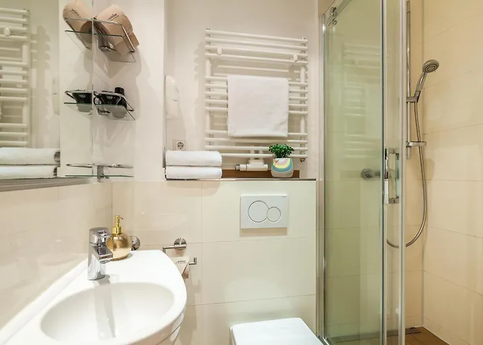 Nachhaltig Uebernachten - Naehe Alster Mit Terrasse Apartament